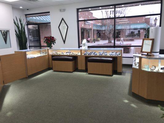 Large store front and very welcoming - Various Mens & Women's watches, chains, bracelets, rings and charms