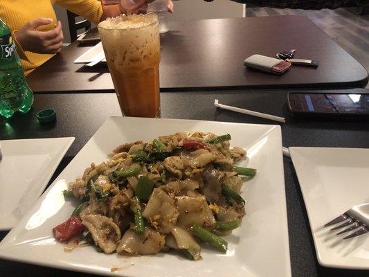 Drunken noodle and Thai iced tea