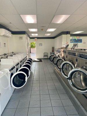 Rochelle Park Laundromat