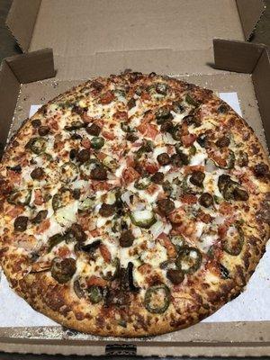 Large 5 topping pizza: mushroom, sausage, onion, tomato, jalapeño for $9.99!! (As of 1/26/2021)