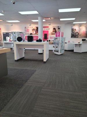 This is a big T Mobile store.