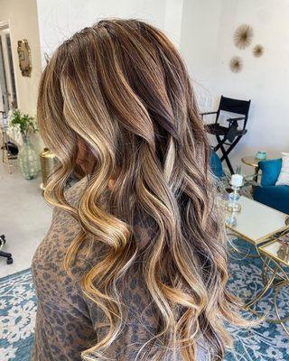 Balayage, highlight, root smudge, deep conditioner, toner, k18 mask