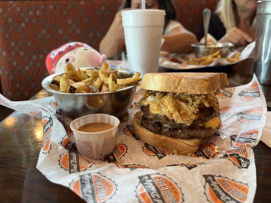 Beef burger on Texas toast w/pimento cheese & onion straws