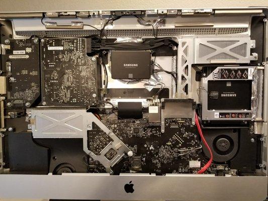 The faceless iMac 27" with dual SSD's!