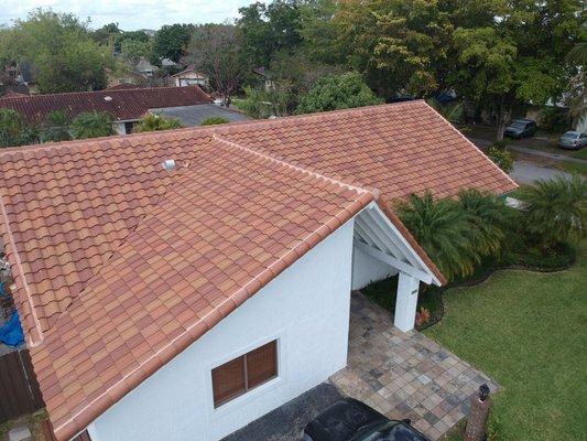 Tile re-roof in Kendall