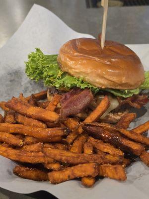 Cali Fresh burger with Sweet Potato fries