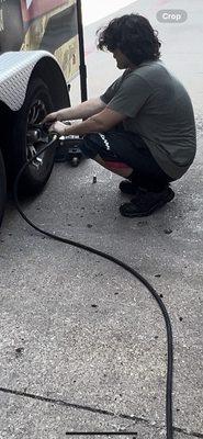 He only used a pneumatic air wrench, but did not use a torque wrench.