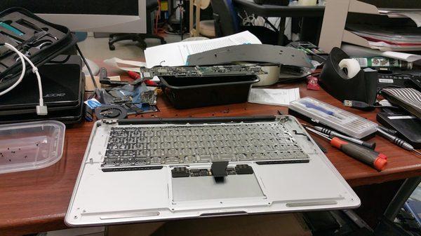 MacBook Air keyboard broken?  We can fix it!