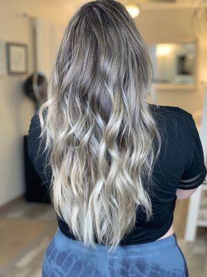 Natural balayage by Kristine Pinheiro