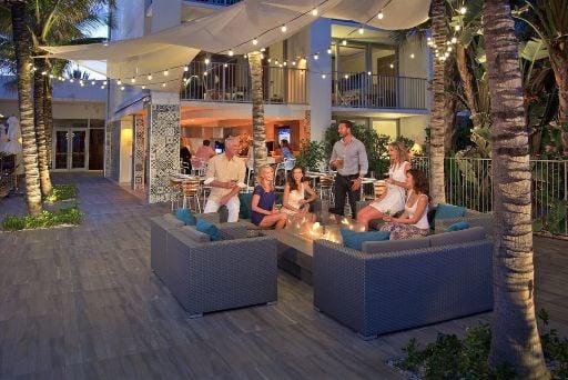 Friends, family, locals, and hotel guests are all welcome at the Cabana Bar.