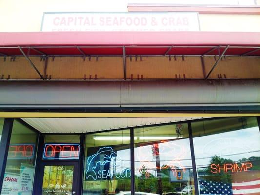 The Capitol Seafood & Crab storefront