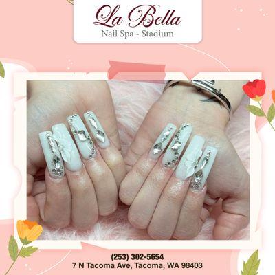 Discover Nail Perfection at La Bella Nail Spa! 

Unleash your creativity and let us create a special nail design tailored just for yo