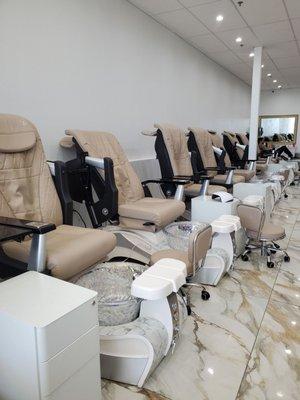 Pedicure massage chairs