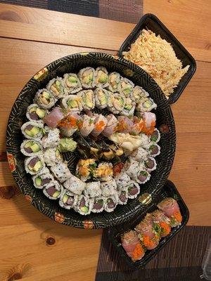 Spicy Kani Salad , Spicy Shrimp and Avocado roll , tuna and avocado roll , Dancing Eel Roll, Tuna Lovers Roll