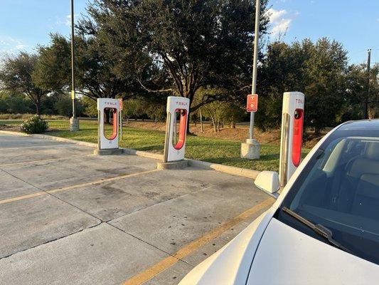 Tesla supercharger