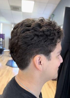 Men's cut with little taper