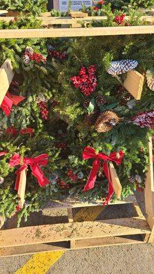 More Xmas wreaths