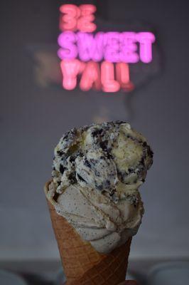 Cookies 'N' Cream on top and Bourbon Espresso on bottom in a waffle cone @ericeatsagain on IG