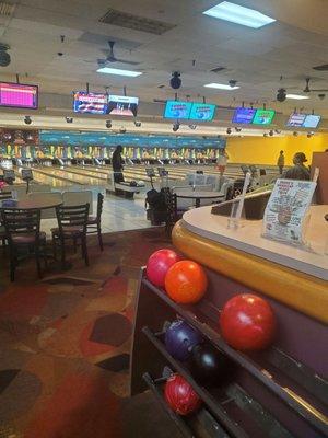 Lanes and balls