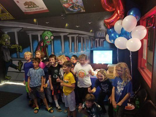 Another fun virtual reality birthday party in San Diego is complete!