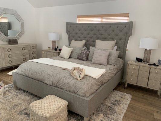 Domaine blanc bedroom set be Bernhardt