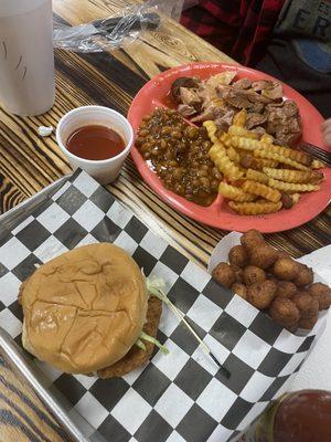 Coarse chopped plate and chicken filet Sammie