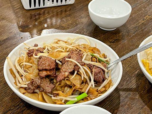 Beef stir fried noodles