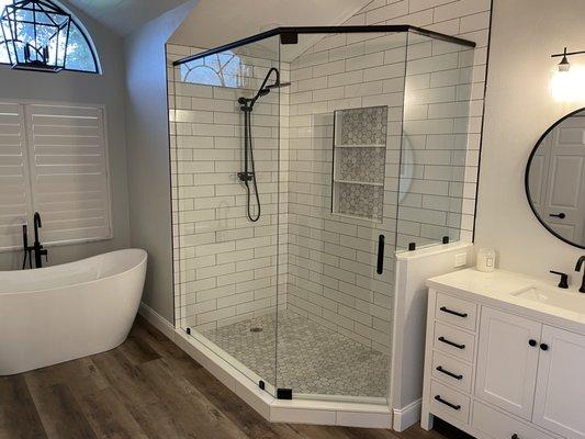 Large Shower Enclosure, Matte Black Hardware