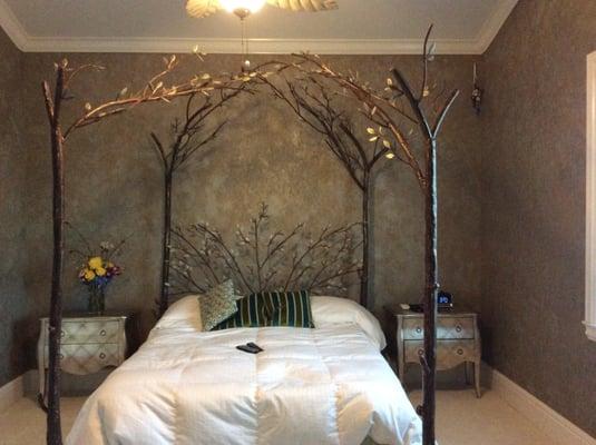 Luster stone bedroom wall