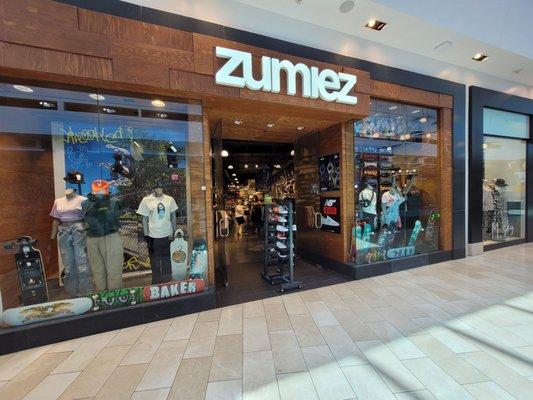 Zumiez