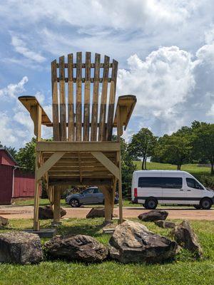 World's Largest Amish Chair, Blairsville