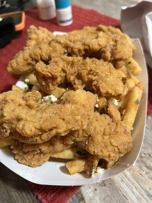 Chicken tenders with feta fries