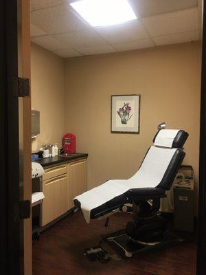 One of our treatment rooms at SoCal Skin Experts in Orange County.