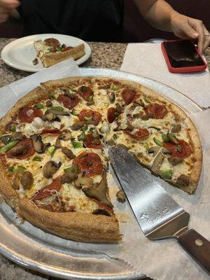 Medium house special pizza