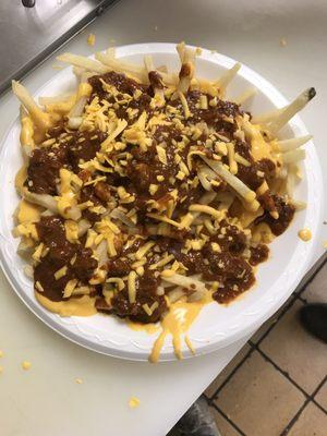 Chili cheese fries