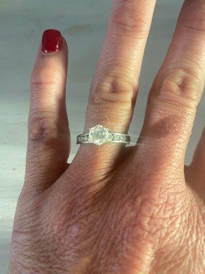 My diamond came off and Ripon Jeweler fixed it very quickly.