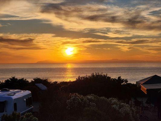 The beautiful sunset we had while sitting outside, enjoying our Thanksgiving dinner.