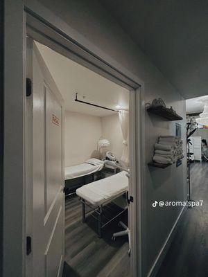 Facial room