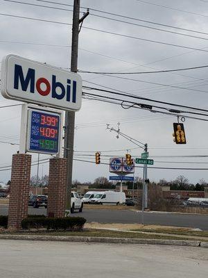 Current gas prices on Tuesday, 3/22/2022