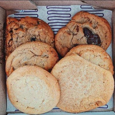 Chocolate Chunk Blondie, Snickerdoodle, Oatmeal Raisin