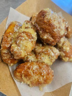 Parm Garlic Boneless Wings