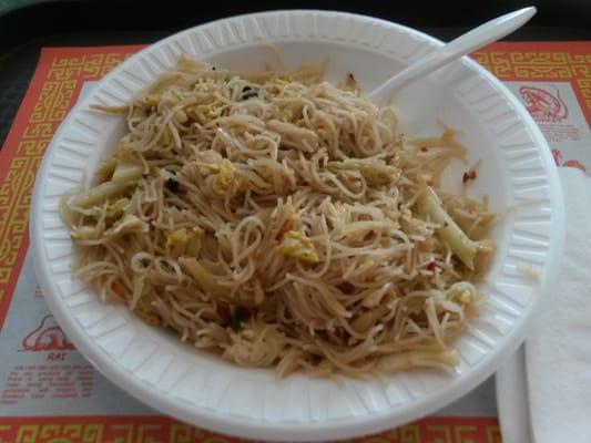 Chicken pancit.