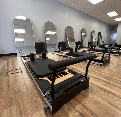 10 Pilates reformer machines for group or private training