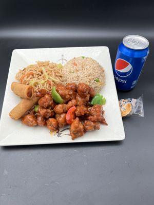 C1. Spicy Garlic Chicken & Soda, Egg Roll