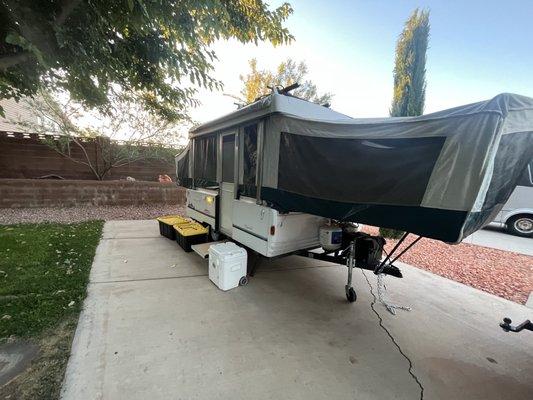 Tent trailer