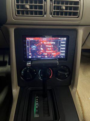 417Fox headunit install in a beautiful '88 Mustang GT!!