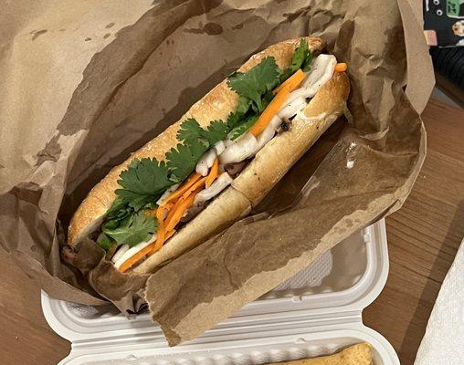 Bahn mi grilled pork