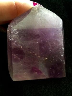 We use 100 % Amethyst Crystals and Stones  in our Energy Healings