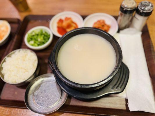 Ox-bone soup w/ brisket