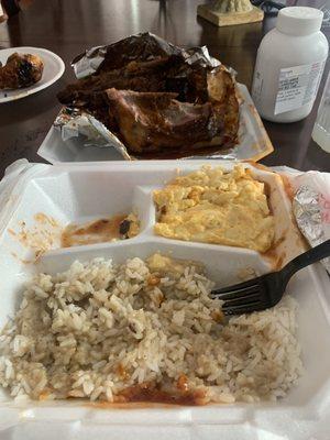 Rice & gravy, Mac Cheese was mushy and Ribs was ON POINT